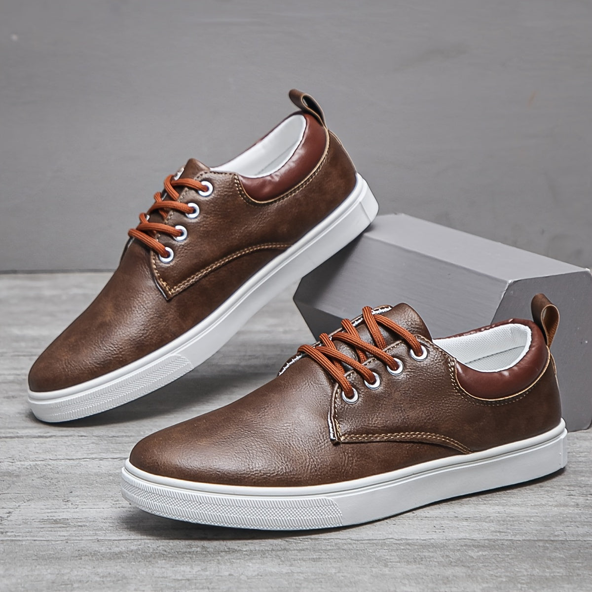 Comfy Non-Slip Solid Skate Shoes - Men's Lace-Up Casual Sneakers for Outdoor Activities